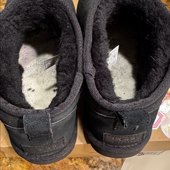 UGG Classic Ultra Mini Sz 8 - Picture 6 of 8